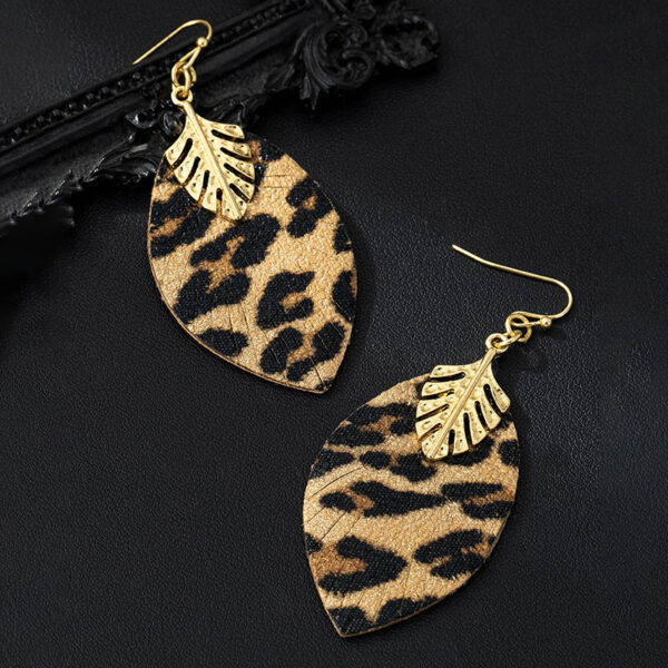 Wholesale leopard leaf earrings fashion simple cold temperament unique high creative sense earrings 4369