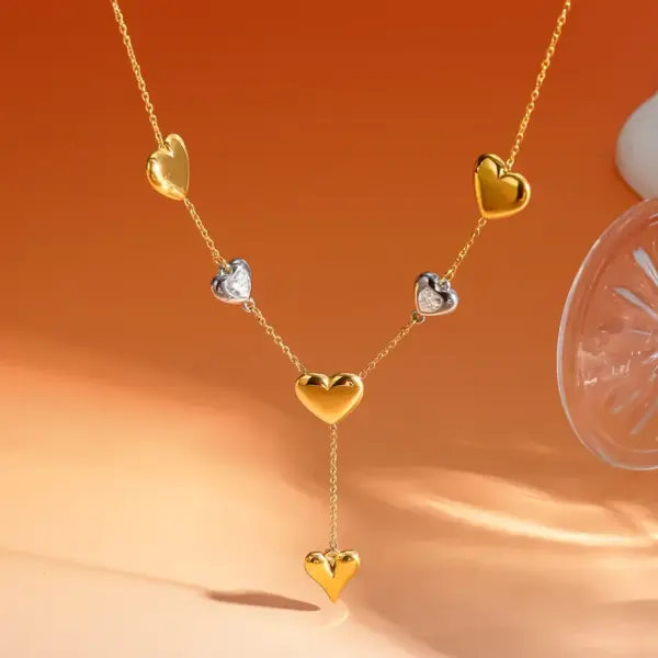 Wholesale Heart Shape Necklace For Women With Claw Setting, 18K Real Gold Plated 304 Stainless Steel, PVD Coated, Featuring Zircon On Cable Chain