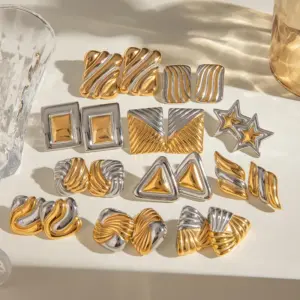 Wholesale 304 Stainless Steel Geometric PVD Coated Real Gold Plated Elegant Simple Style Classic Style Waterproof Non Tarnish Mixed Color Plating Ear Studs