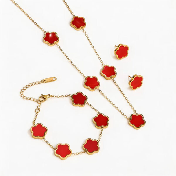 Wholesale Electroplated stainless steel lucky five-leaf clover petal earrings, bracelet, and necklace set