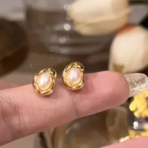 Yxd035 Pea Pearl Earrings / Gold
