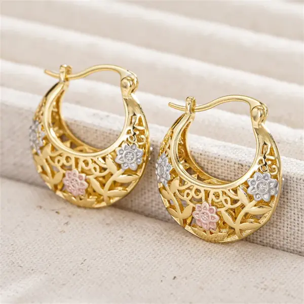 Wholesale Three-dimensional Flowers Earrings For Women With 0.03µm KC Golden Plated Water Plating On Copper