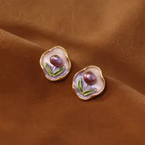 Wholesale Natural Freshwater Pearl Leaf Earrings Gold Plated Copper True Golden Court Style Fashion Retro Luxury Sensation Earrings