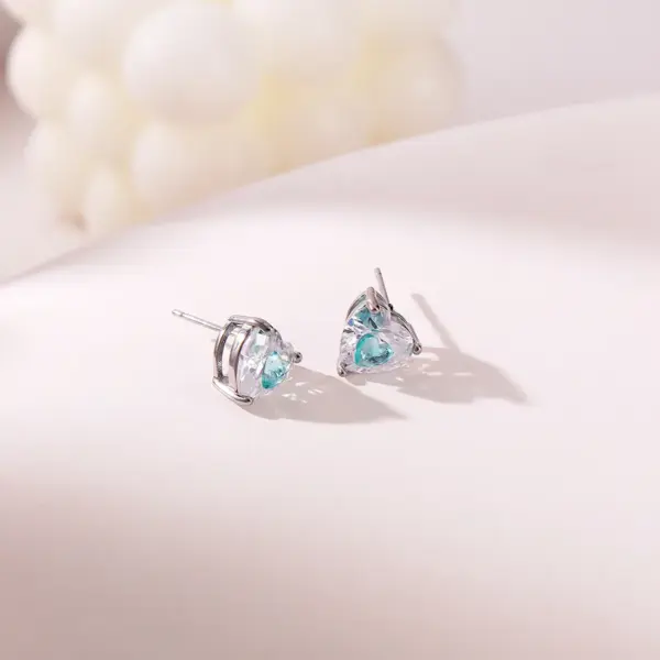 Wholesale 1 Pair Simple Style Commute Heart Shape Copper Ear Studs