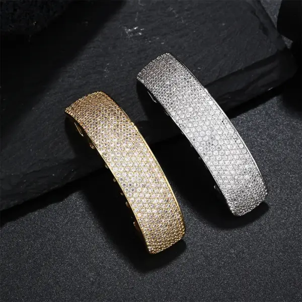 Wholesale Geometric Grillz In 304 Stainless Steel With Zircon Inlay, Waterproof Non Tarnish, PVD Coated Golden Plated With 0.01µm Thickness