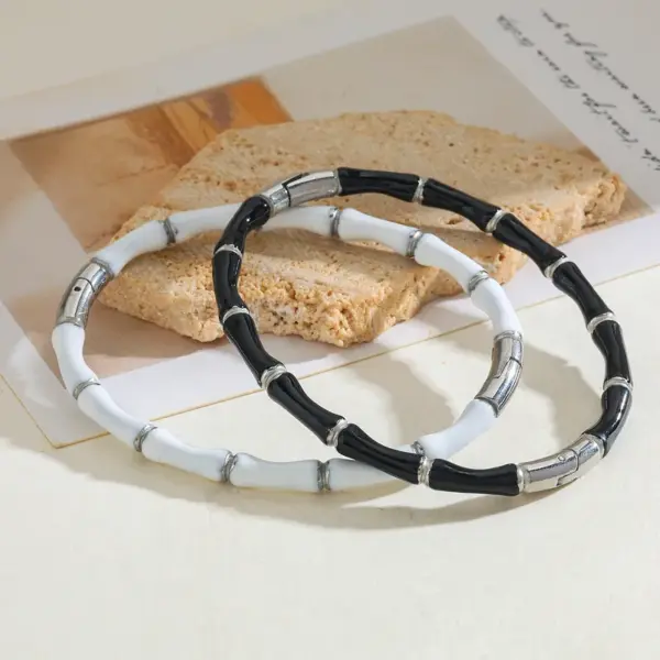 Wholesale 304 Stainless Steel Color Block Vacuum Plating Golden Plated Modern Style Simple Style Enamel Bangle