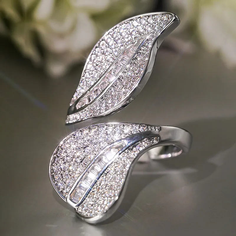 Wholesale Exaggerated Leaf Open Ring For Women In Copper Featuring White Color, 1 Piece Jewelry Accessory
