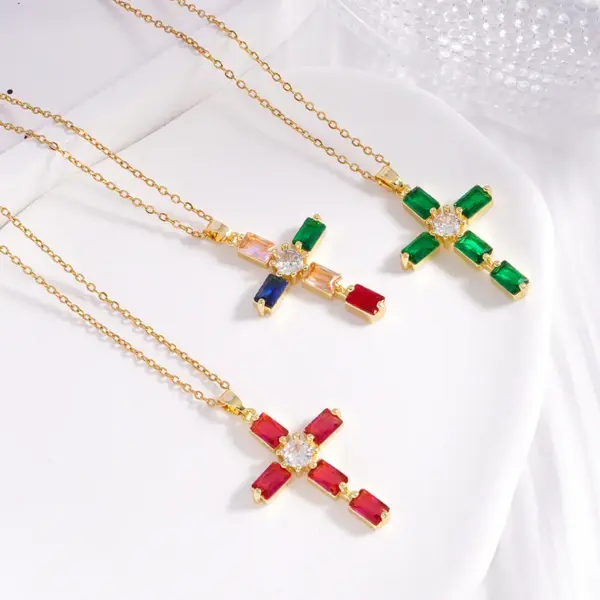 Wholesale Jewelry Glam Cross 304 Stainless Steel Copper Pendant Necklace Cable Chain
