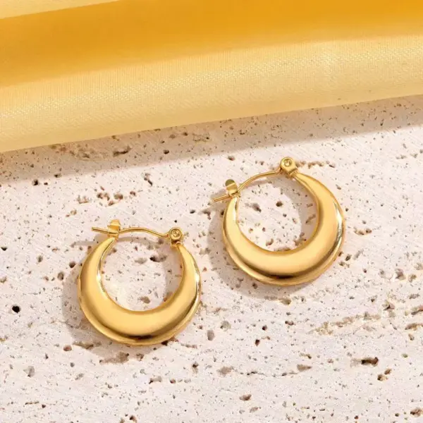 Wholesale 1 Pair Casual Classic Style Streetwear Geometric Heart Shape 304 Stainless Steel Imitation Gold Electroplating Hoop Earrings