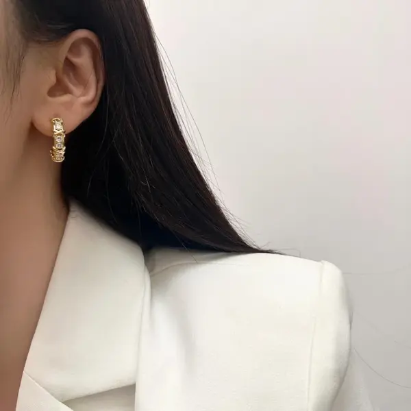 oly-2fd8a15ecc75e28ed51004202e44a006 Wholesale Copper Zircon Geometric Elegant Streetwear Earrings For Women's