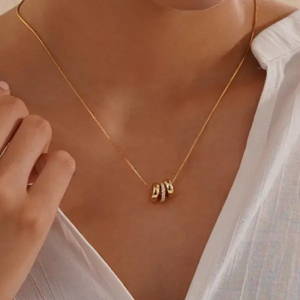 Wholesale Round Pendant Necklace For Women, 18K Gold Plated 304 Stainless Steel, PVD Coated, Zircon Inlay, Box Chain