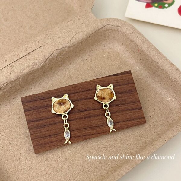 oly-30a22a3e073c29a84fffc3366a1b4441 Wholesale Autumn and winter leopard print cat fish earrings women's sweet and exquisite Maillard color furry high-end earrings