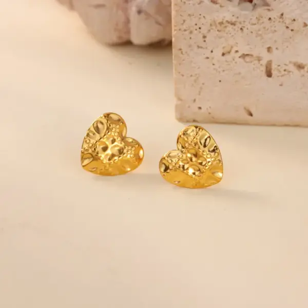 Wholesale Lucky Heart Stud Earrings For Women, Waterproof Non Tarnish 304 Stainless Steel With 18K Real Gold PVD Coated Plating 0.03µm-0.05µm