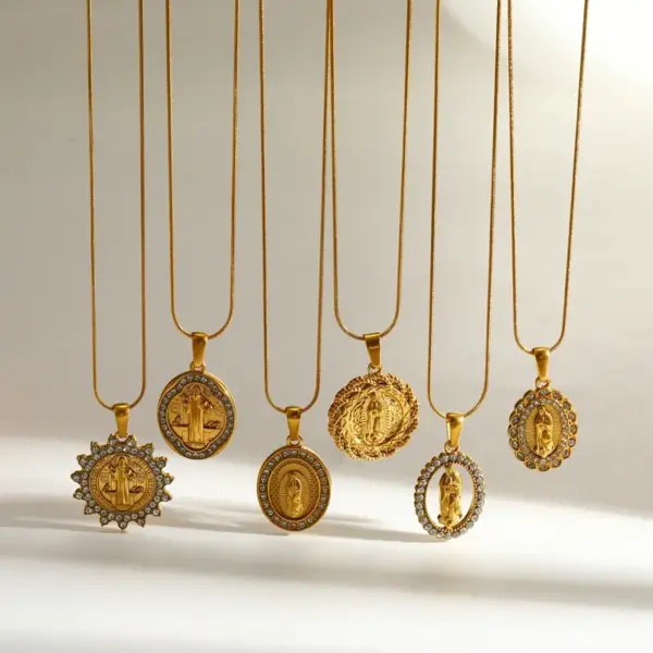Wholesale Electroplated Portrait Pendant Necklace For Women With 18K Gold Plated Stainless Steel And Zircon, PVD Coated Snake Chain