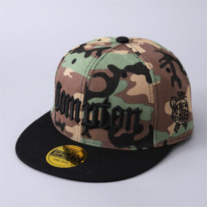 Camouflage plus black brim / Adjustable