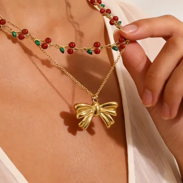 Wholesale Cherry Waterproof Necklace For Women, 304 Stainless Steel With 18K Gold Electroplated And Zircon Inlay, Box Chain