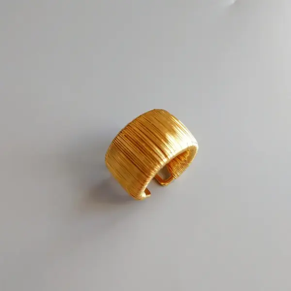 Wholesale Elegant Loose Feel Fashionable Open Ring Woven With Gold Thread Stylish Vintage Accessory Geometric Pattern Copper Jewelry