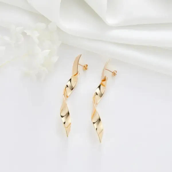 Wholesale Tassel Stud Earrings With Copper Craft And Zircon Inlay, Electroplated Finish, Featuring 925 Sterling Silver Ear Pins