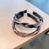 Wholesale French High-end Hair Accessories Twist Rhinestone Pearl Headband High Cranial Top Face Small Headband Non-slip Hair Clip Headwear for Women