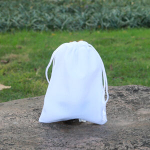 White; 17x 23cm flannel bag (please take an integer multiple of 50 for a single color and size)