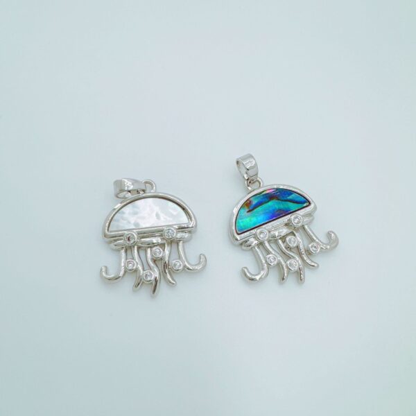 oly-346acb3b220bee9bd2ffa767a4945420 Wholesale Electroplated copper micro-set zircon seashell jellyfish pendant, Ocean series necklace