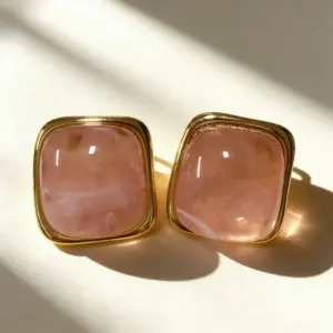 Pink / Average Size / Square