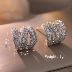 NS934-13 / Zircon