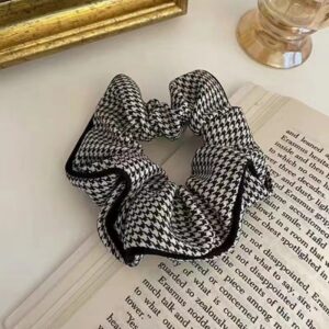 Houndstooth black