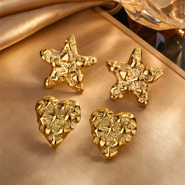 Wholesale  Hot French Retro All-match Style Starfish Love Earrings Titanium Steel Fadeless Valentine's Day Earrings