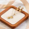 Wholesale 18K Gold Plated 304 Stainless Steel Vacuum Electroplating (In Furnace) Heart-Shaped Three-Dimensional Box Chain/Square Pearl Chain Jewelry Set Suitable For Women To Wear On Daily Dates Or