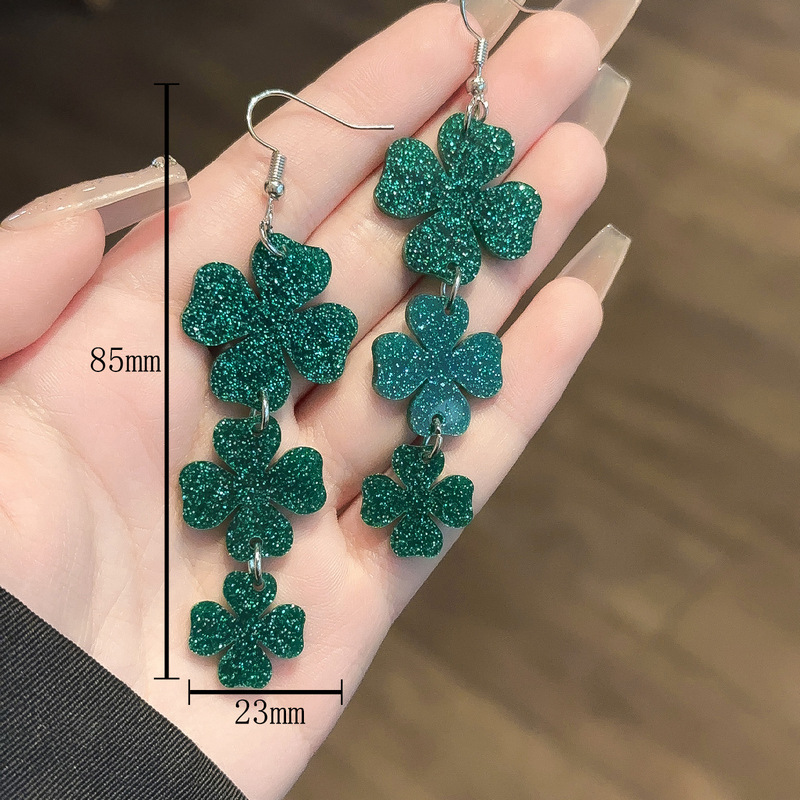 Wholesale Europe and the United States Ireland St. Patrick's Day Carnival Green Four-leaf Clover Warehouse Flash Diamond Earrings Earrings Women