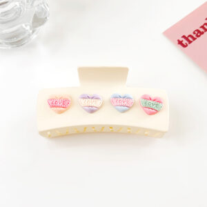 Valentine's Day hairpin-square heart beige