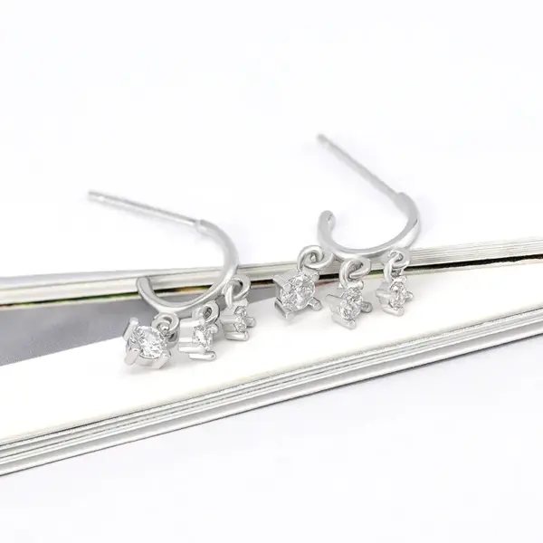 Wholesale Simple Style C Shape Gold Plated Copper Zircon Ear Studs
