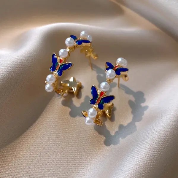 Wholesale Vintage Butterfly Pearl Water Drop Oil Silver Pin Round Ear Clip Feel Women's Earrings Suitable For Special Occasions