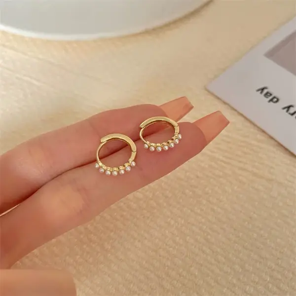 Wholesale Simple Style Geometric Alloy Plating Inlay Artificial Pearls Women's Hoop Earrings