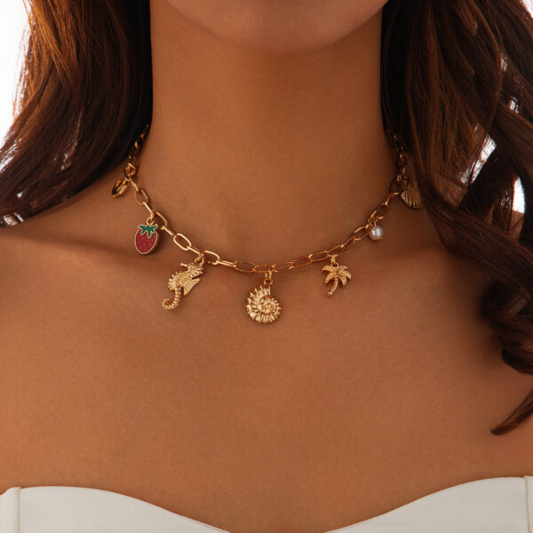 oly-363095dcc77f385430000ecaef9cdc2a Wholesale Bohemian Heavy Industry Chain Stacked Necklace Ocean Wind Mermaid Shell Niche necklace