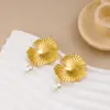 Wholesale 304 Stainless Steel Chrysanthemum Daisy PVD Coated 18K Gold Real Gold Plated Vacation Waterproof Non Tarnish Gold Silver Drop Earrings