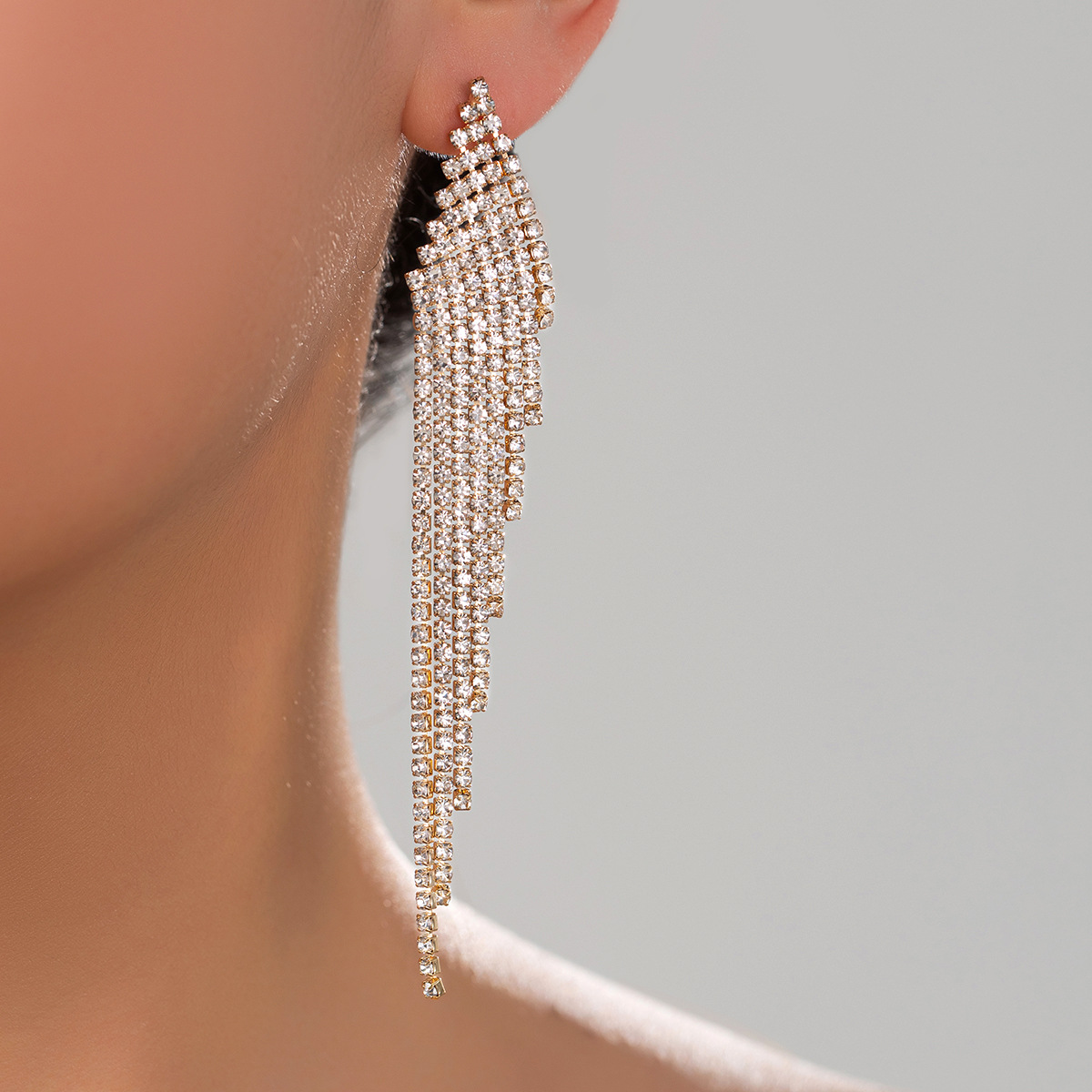 Wholesale Cross-border European and American New Fashion Diamond-encrusted Women's Earrings Valentine's Day for Girlfriend Light Luxury High-end Earri