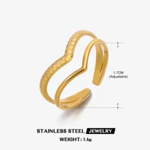 Gold V-Shaped Ring / No. 7