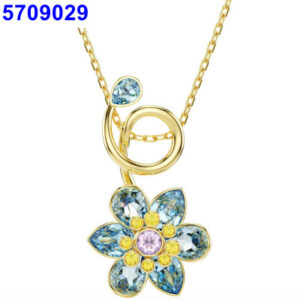 Blue flower necklace