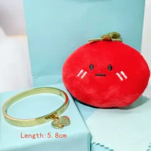 Bracelet + Tomato Doll / Average Size