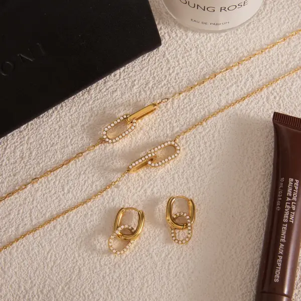 Wholesale Women's Classic Style 18K Gold 304 Stainless Steel + White Rhinestone Double Ring Necklace Earring Set 18K Real Gold Plated Vacuum Electroplating (In Furnace) Zircon Geometric Pattern (Jewelry) Waterproof Non-Fading Asymmetric Handmade Chain Jewelry Set For Women
