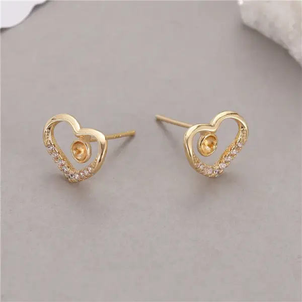 Wholesale Irregular Stud Earrings For Women Featuring Copper Material With Electroplated Gold And Artificial Pearl Inlay