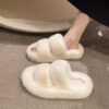 Wholesale style Korean-style fluffy slippers for women, perfect for autumn and winter, thick-soled, cotton slippers.