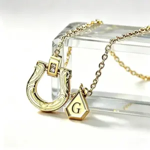 Gold / G Necklace