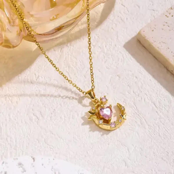 Wholesale Moon Inlay Pendant Necklace For Women In Copper With 18K Real Gold Plated Water Plating And Artificial Rhinestones On Cable Chain