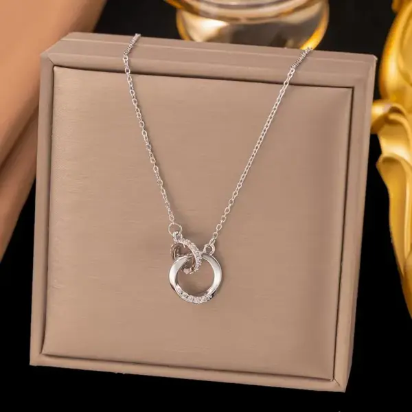Wholesale Geometric Inlay Pendant Necklace For Women With Artificial Rhinestones, 18K Real Gold Plated Copper And Water Plating On Cable Chain