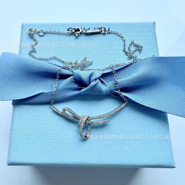 Wholesale  Where Ribbon Knot Clavicle Chain Women's Bow Necklace Light Luxury High-end