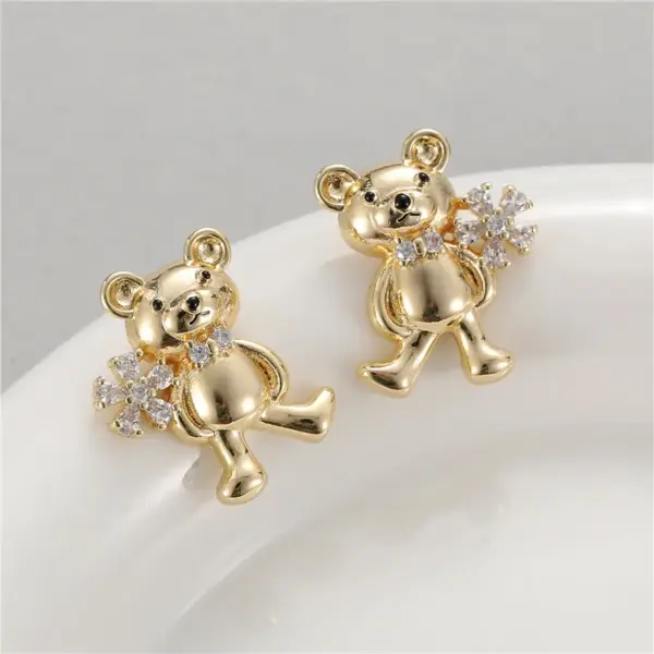 Wholesale Little Bear Stud Earrings For Women With 925 Sterling Silver Posts, Copper Base, And Zircon Inlay Featuring Electroplated Gold Plating
