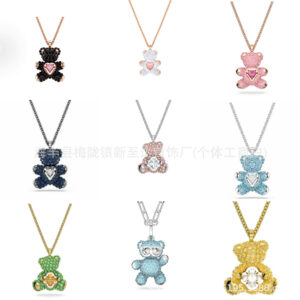 Wholesale Electroplated alloy necklace with crystal bear clavicle chain